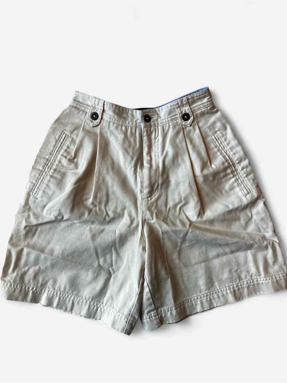 Liz Claiborne High-Waist Cream Shorts